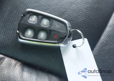 2016 Cadillac Escalade Luxury Collection z USA, uszkodzony, nr VIN 1GYS4BKJ8GR109207